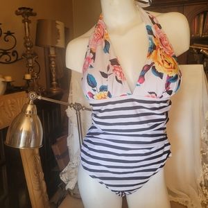 One pice sweam suit XL